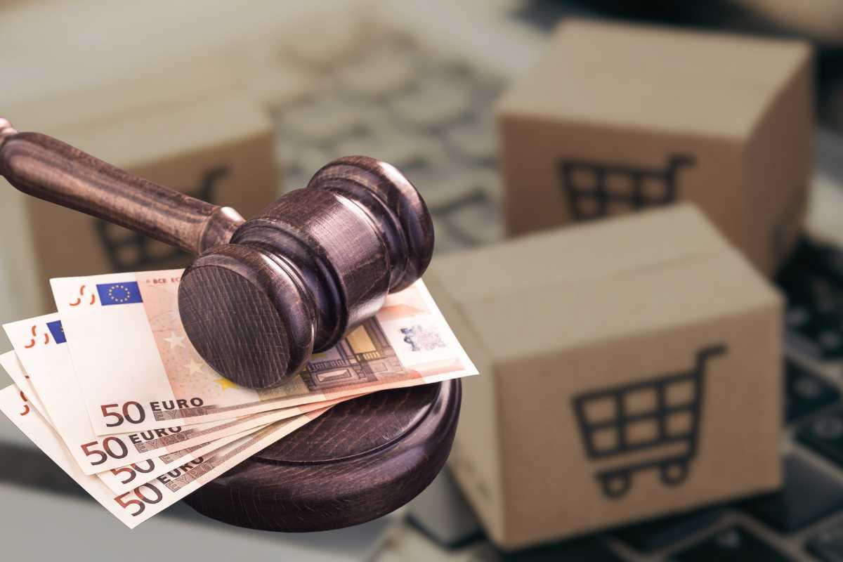 Shopping on line rischio prodotti fake reati