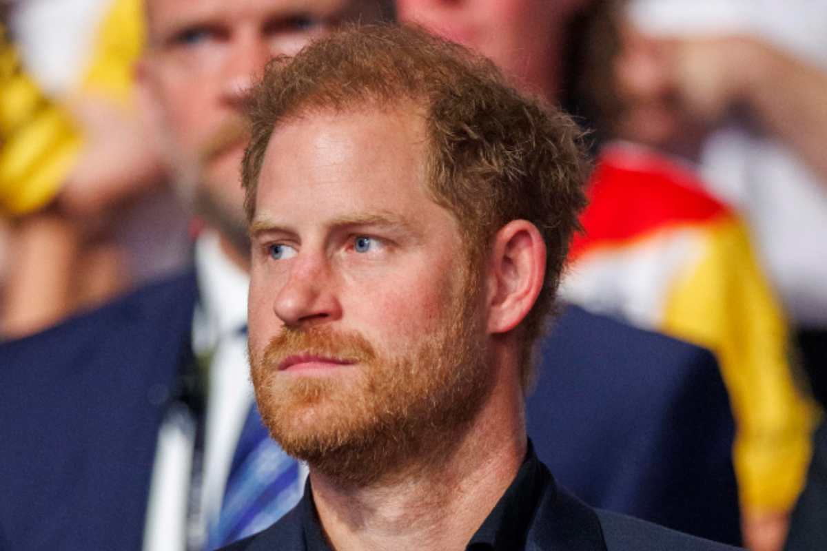 Harry rischia di essere fatto fuori dalla famiglia reale per sempre